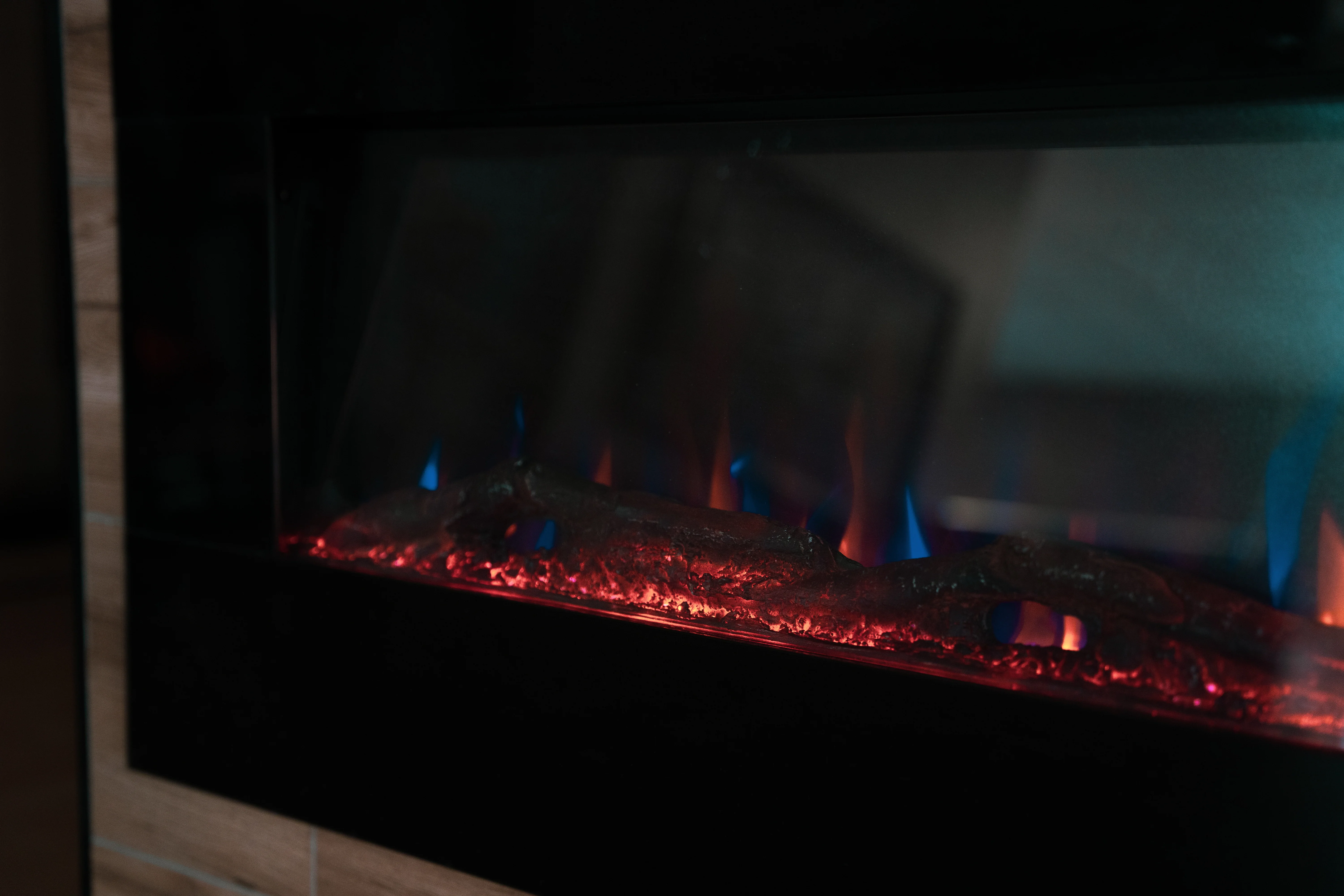 Ezee Glow Mini Zara Black Wall Mounted or Recessed / Built In Electric Fire - Image 14